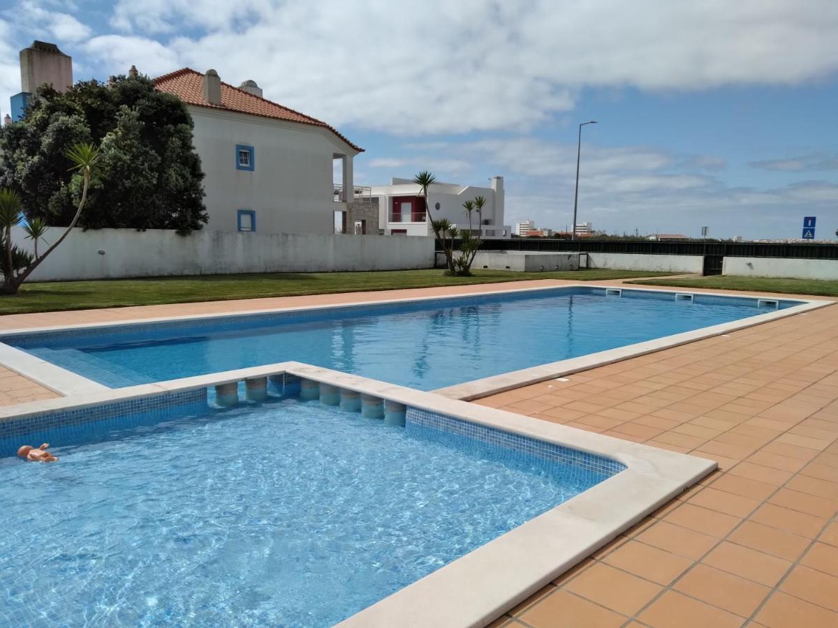 Palmeiras Apartement - T1 Com Piscina 발리알 외부 사진